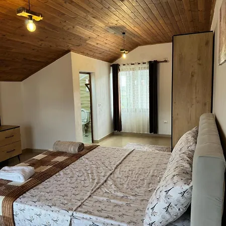 Bed & Breakfast Zefi Rrenc