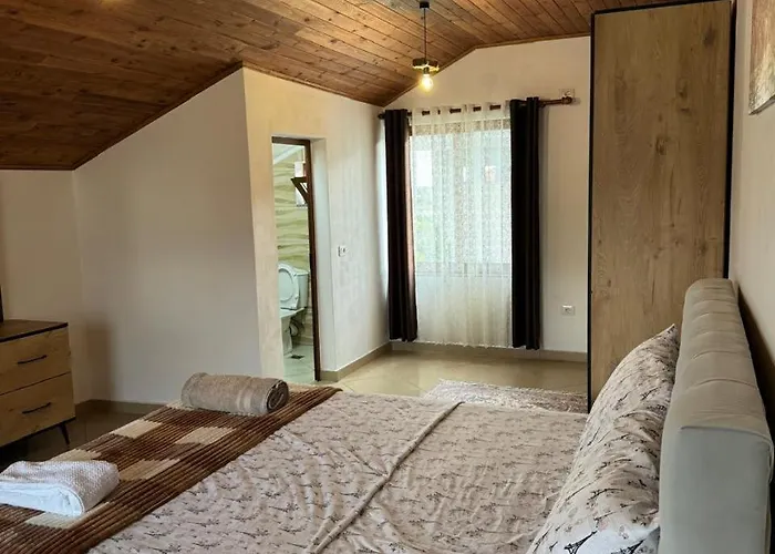 住宿加早餐酒店 Zefi Rrenc