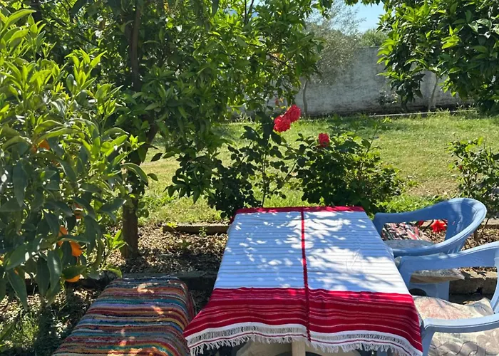 住宿加早餐酒店 Zefi Rrenc